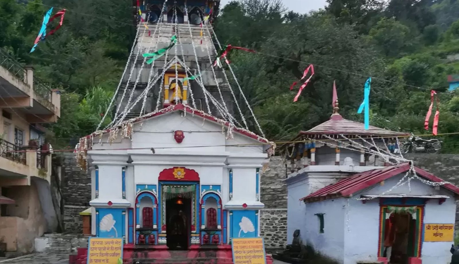 Char Dham yatra scenic banner