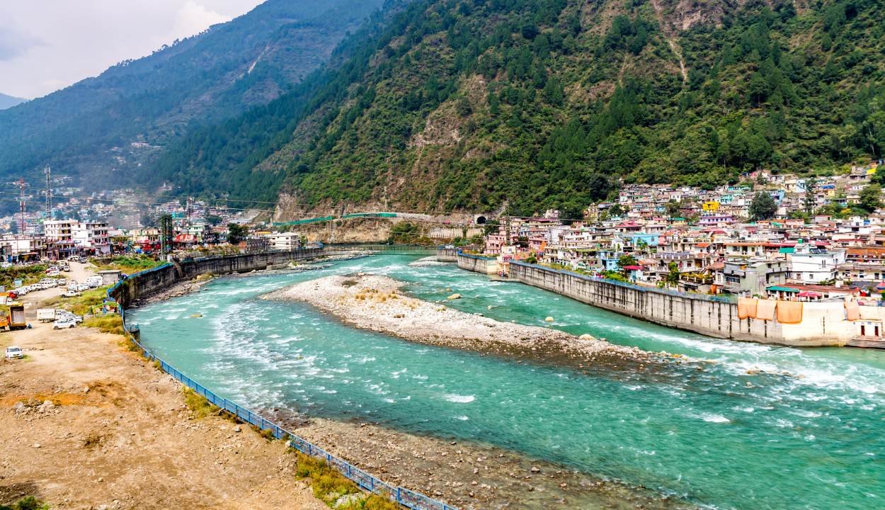 Char Dham yatra scenic banner